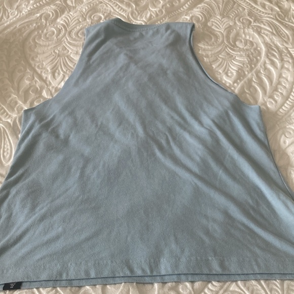 Adidas Tank to. - Picture 5 of 6